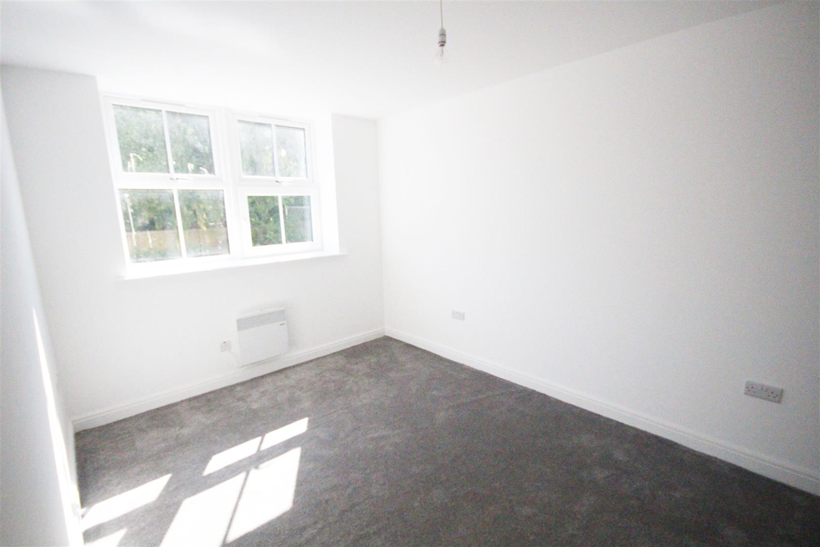 1 bedroom apartment To Let in Earby - IMG_7526.jpg